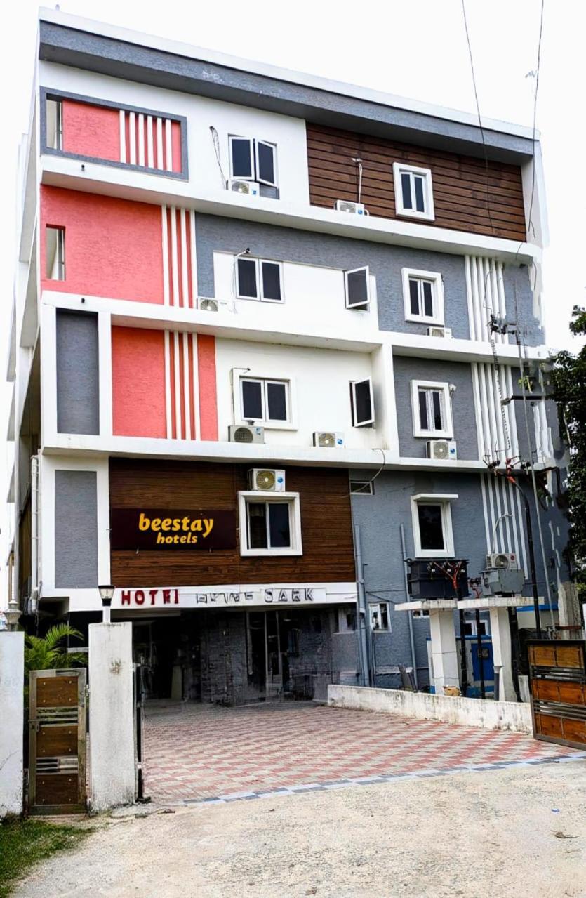 Beestay Hotels Elite Park Tirupati Bagian luar foto